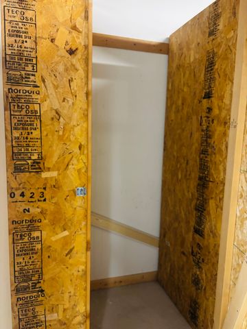 6238 26th Street 201, Berwyn, IL 60402