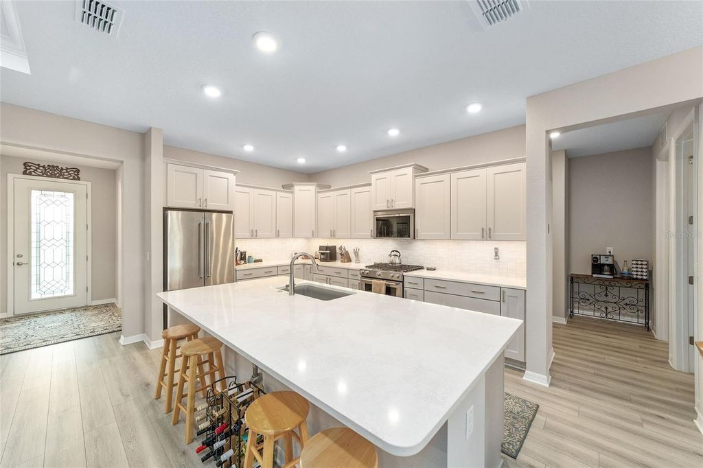 Image 14 of property listing at 10691 SW 99TH PLACE, Ocala, FL 34481