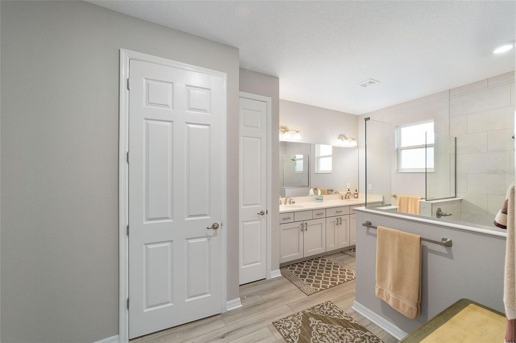 Image 23 of property listing at 10691 SW 99TH PLACE, Ocala, FL 34481