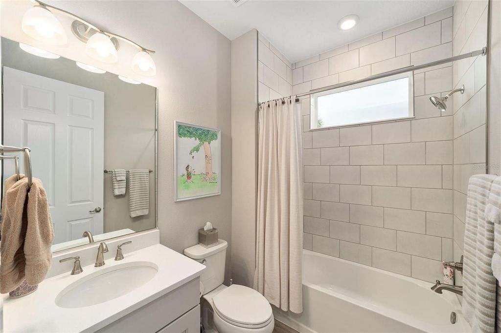 Image 29 of property listing at 10691 SW 99TH PLACE, Ocala, FL 34481