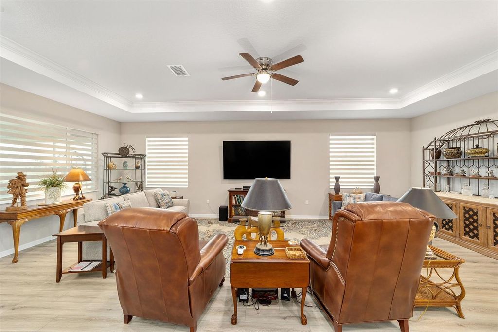 Image 8 of property listing at 10691 SW 99TH PLACE, Ocala, FL 34481