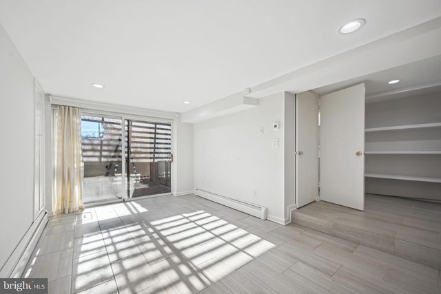 3216 KLINGLE RD NW, Washington, DC 20008