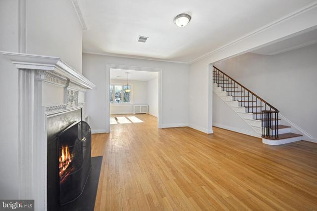 3216 KLINGLE RD NW, Washington, DC 20008