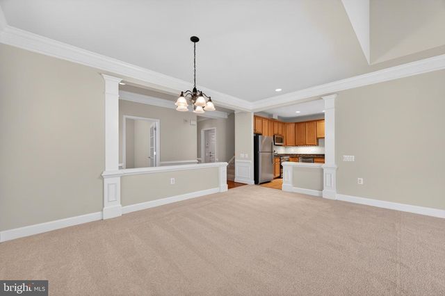 44397 MALTESE FALCON SQ, Ashburn, VA 20147