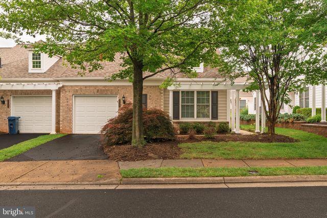 44397 MALTESE FALCON SQ, Ashburn, VA 20147