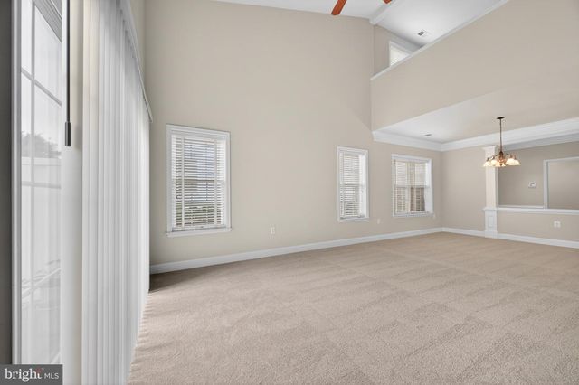 44397 MALTESE FALCON SQ, Ashburn, VA 20147