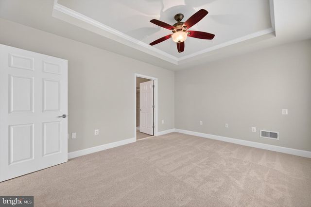 44397 MALTESE FALCON SQ, Ashburn, VA 20147