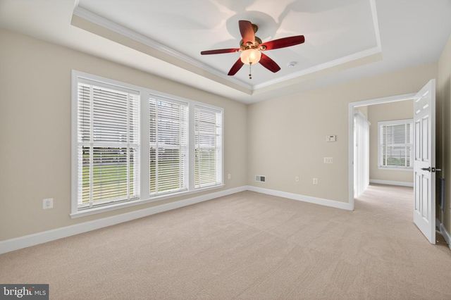 44397 MALTESE FALCON SQ, Ashburn, VA 20147