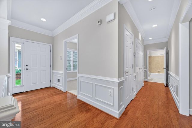 44397 MALTESE FALCON SQ, Ashburn, VA 20147