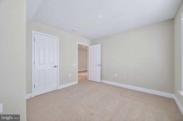 44397 MALTESE FALCON SQ, Ashburn, VA 20147