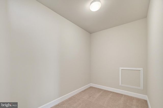 44397 MALTESE FALCON SQ, Ashburn, VA 20147