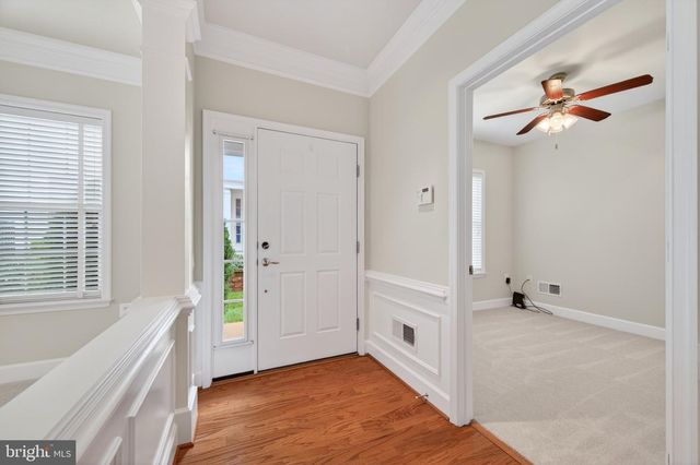 44397 MALTESE FALCON SQ, Ashburn, VA 20147