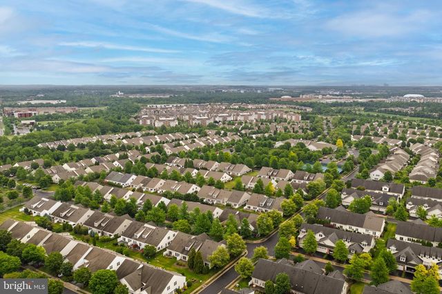44397 MALTESE FALCON SQ, Ashburn, VA 20147