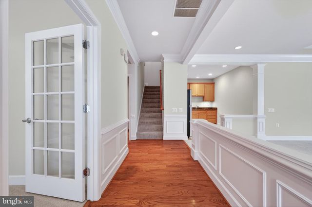 44397 MALTESE FALCON SQ, Ashburn, VA 20147
