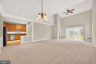 44397 MALTESE FALCON SQ, Ashburn, VA 20147
