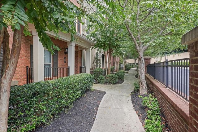 1132 Perimeter Walk, Dunwoody, GA 30338