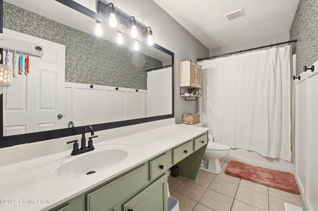 12005 Valley Meadow Way, Louisville, KY 40272