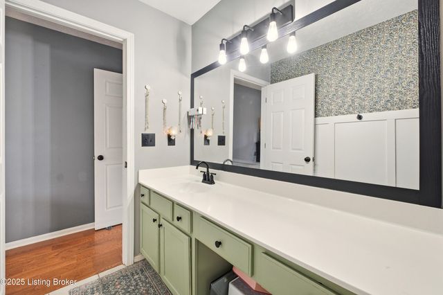 12005 Valley Meadow Way, Louisville, KY 40272