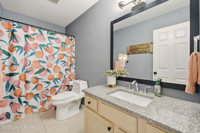 12005 Valley Meadow Way, Louisville, KY 40272