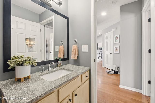 12005 Valley Meadow Way, Louisville, KY 40272