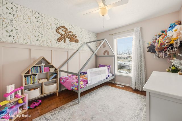 12005 Valley Meadow Way, Louisville, KY 40272