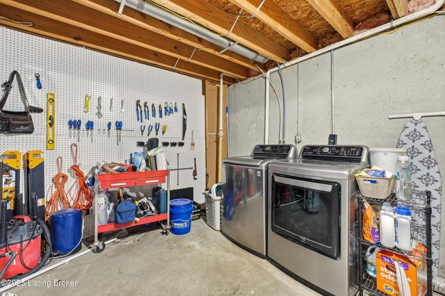 12005 Valley Meadow Way, Louisville, KY 40272