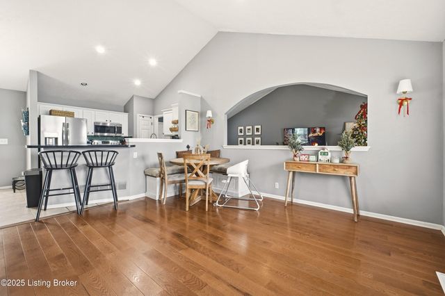 12005 Valley Meadow Way, Louisville, KY 40272