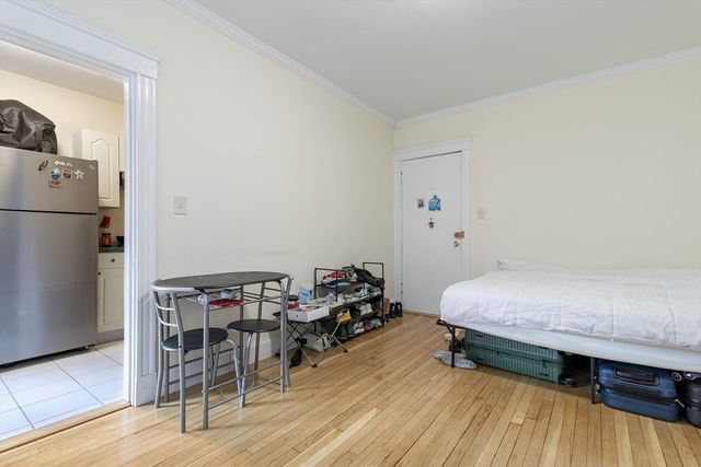 64 Queensberry St. 224, Boston, MA 02215