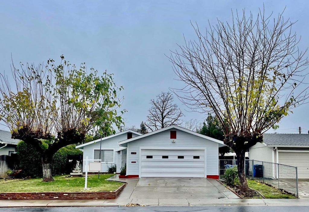 9700 Gamay Way, Elk Grove, CA 95624