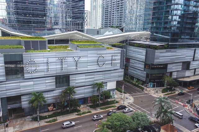 45 SW 9th St 2805, Miami, FL 33130