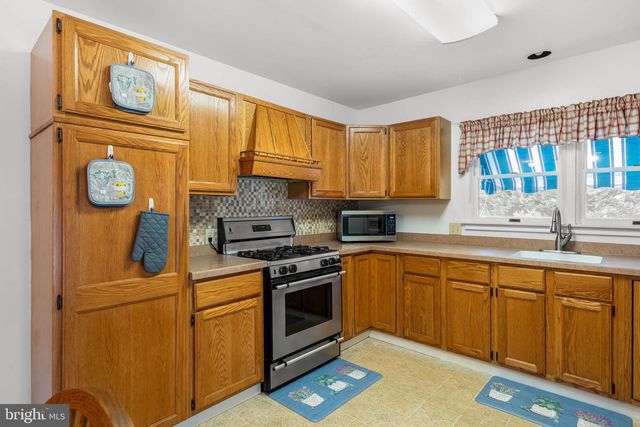 37526 OAK ST, Ocean View, DE 19970