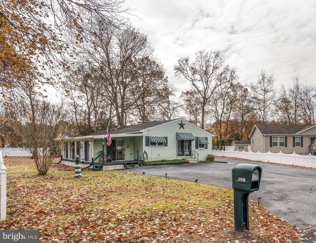 37526 OAK ST, Ocean View, DE 19970