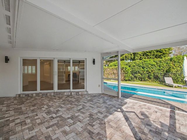 7981 Edgewater Dr, West Palm Beach, FL 33406