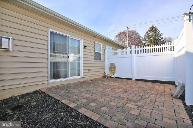 43 FARM LN, Lancaster, PA 17603