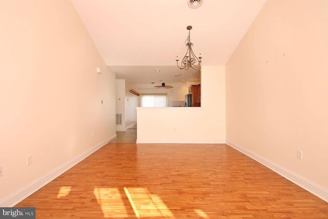 43 FARM LN, Lancaster, PA 17603