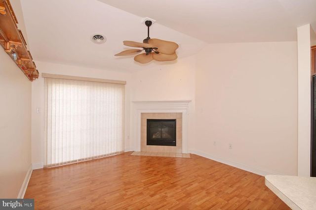 43 FARM LN, Lancaster, PA 17603