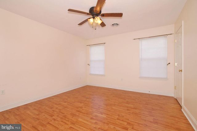 43 FARM LN, Lancaster, PA 17603