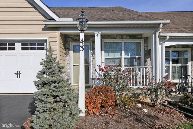 43 FARM LN, Lancaster, PA 17603