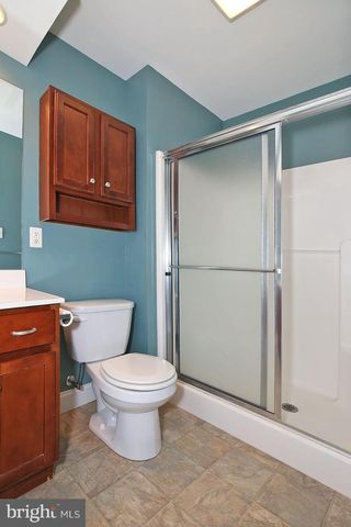 43 FARM LN, Lancaster, PA 17603