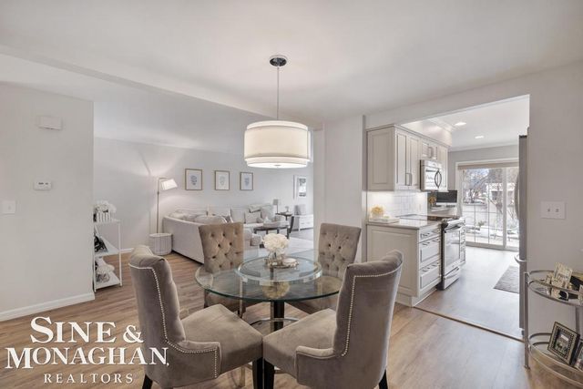 2029 Shorepointe Lane, Grosse Pointe, MI 48236