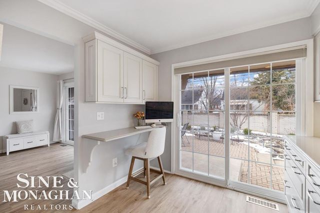 2029 Shorepointe Lane, Grosse Pointe, MI 48236