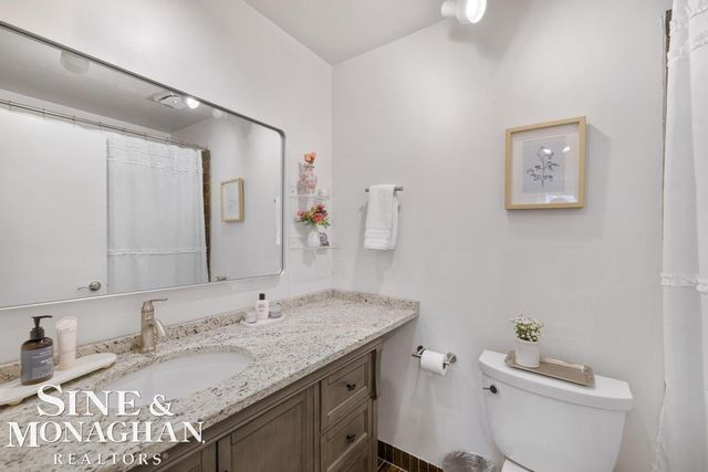 2029 Shorepointe Lane, Grosse Pointe, MI 48236