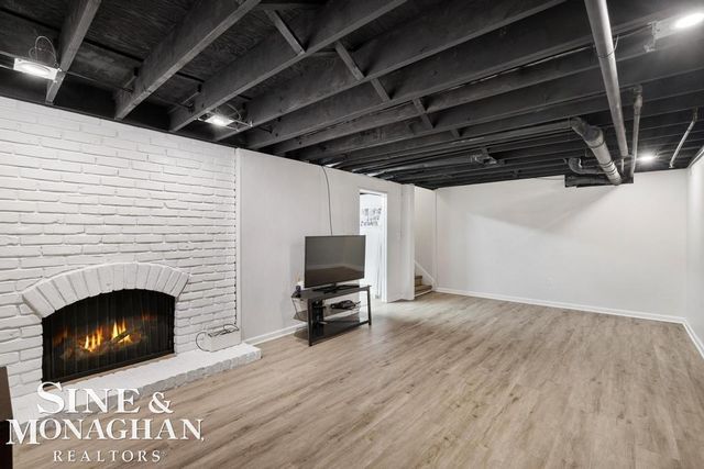 2029 Shorepointe Lane, Grosse Pointe, MI 48236