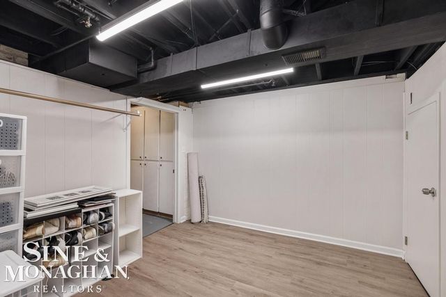 2029 Shorepointe Lane, Grosse Pointe, MI 48236