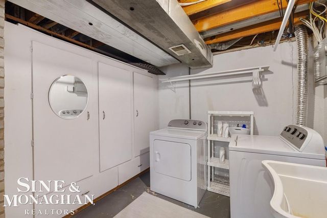 2029 Shorepointe Lane, Grosse Pointe, MI 48236