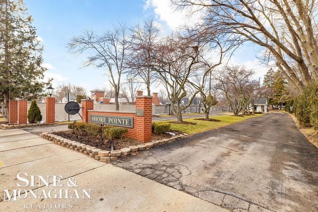 2029 Shorepointe Lane, Grosse Pointe, MI 48236