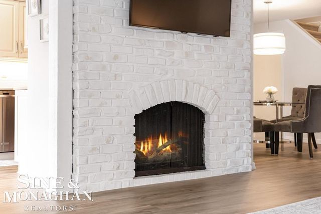 2029 Shorepointe Lane, Grosse Pointe, MI 48236