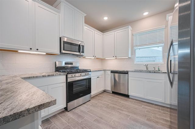 5122 Sedona Creek Dr, Katy, TX 77493