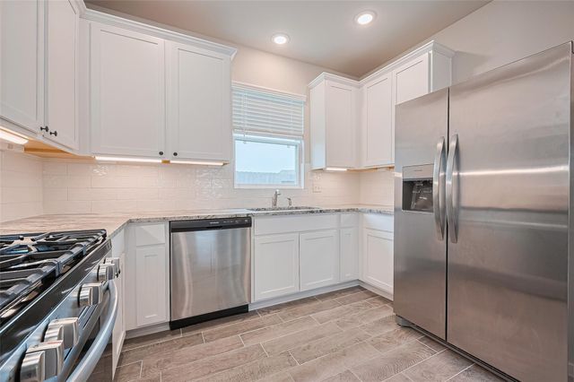 5122 Sedona Creek Dr, Katy, TX 77493