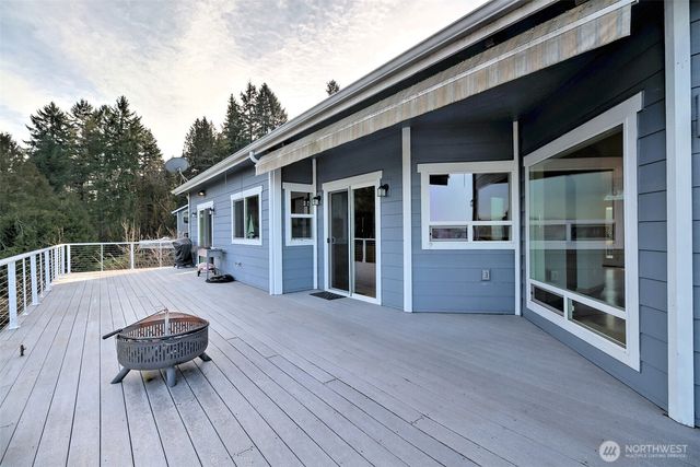 20 E Case View Place, Shelton, WA 98584